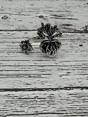Adjustable Bypass Floral Heart Ring - Silver 925